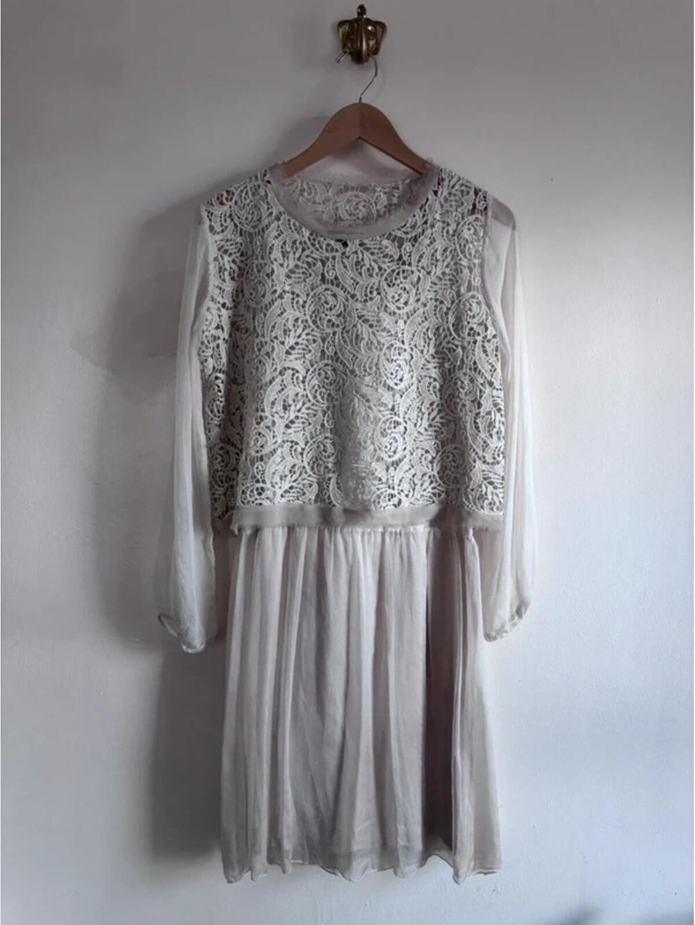 Piazza‎ Roma, Made In Italy Cream Lace & Silk Dress size S